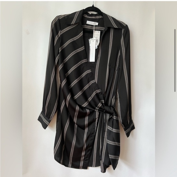 Jonathan Simkhai, Women's Bondi Pajama Stripe
Wrap Waist Mini Dress. Size:S. NWT - Picture 3 of 12